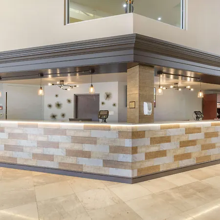Best Western Plus El Paso Airport Hotel & Conference Center-2
